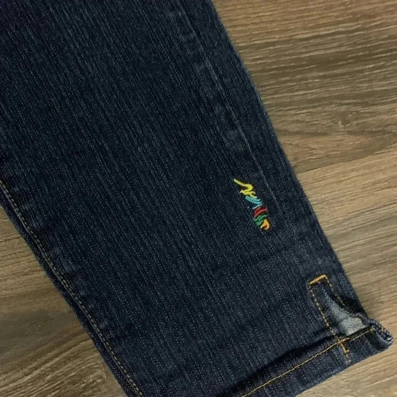 Coogi capris multi color bedazzled butt size 7/8 - Picture 4 of 8